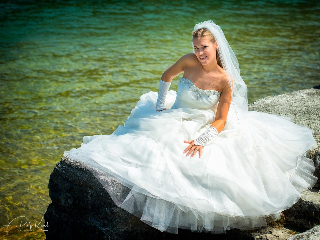 after wedding shooting mit Braut in weissem Brautkleid