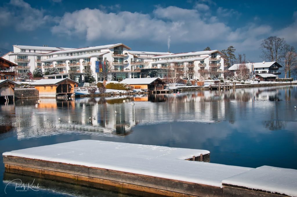 Winteransicht des Seehotel Überfahrt in Rottach-Egern