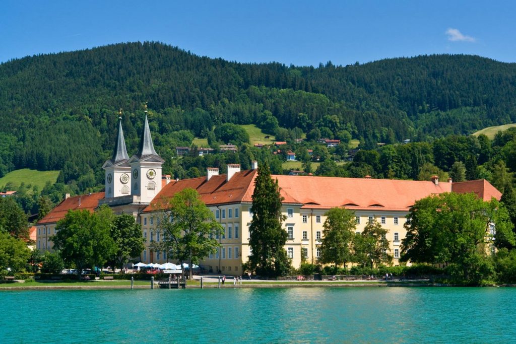 Hochzeitsfotograf Tegernsee Rolf Kaul Kirche St. Quirinus Tegernsee