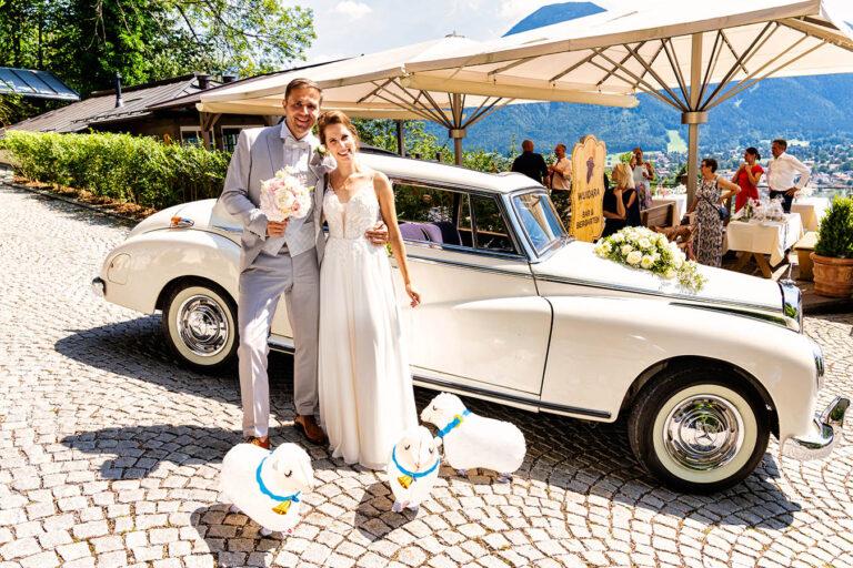 Leeberghof, Brautpaar, Hochzeitsauto